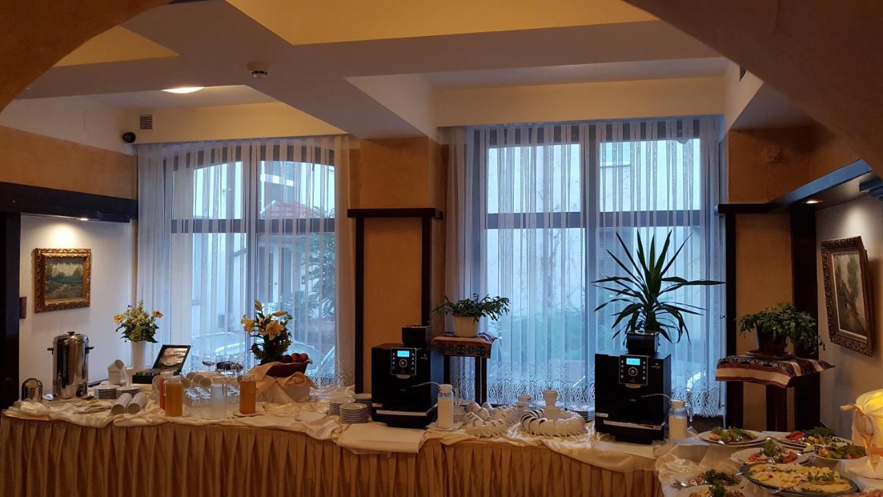 Hotel Retman Torun Ngoại thất bức ảnh