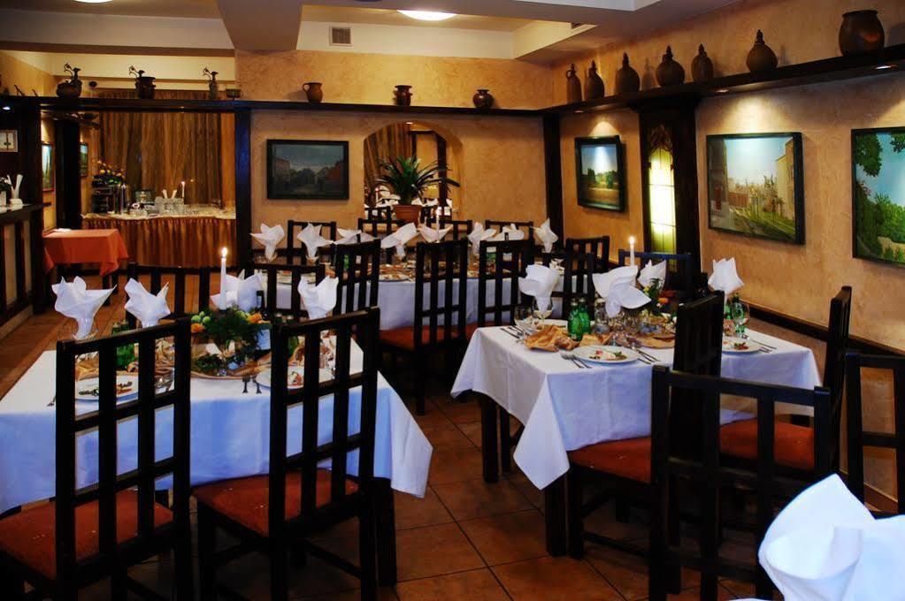Hotel Retman Torun Ngoại thất bức ảnh